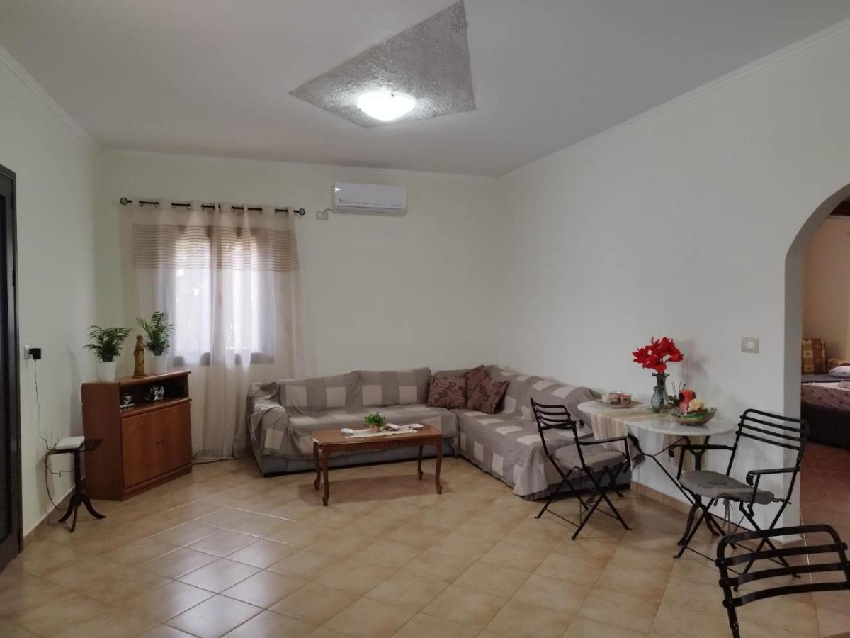 Alexander Apartment Ксаміл Екстер'єр фото